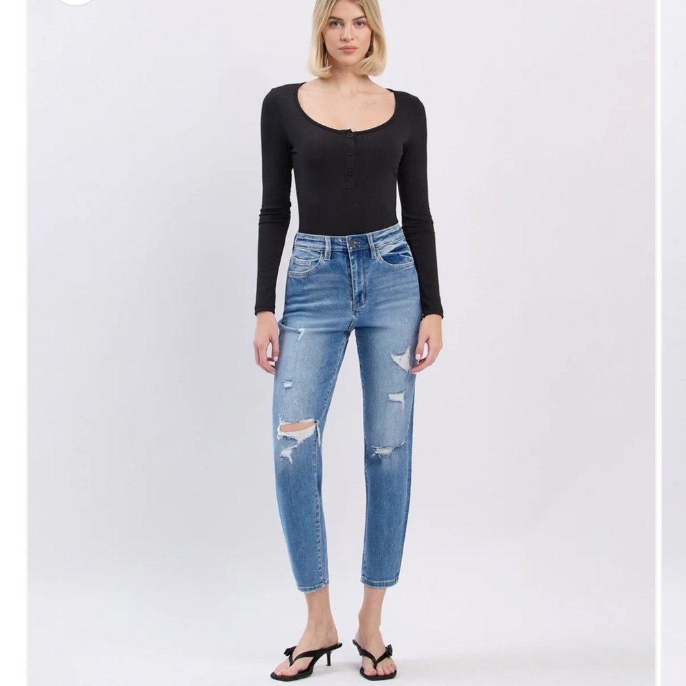 NWOT Vervet Super High Distressed Crop Mom Jeans Size 26